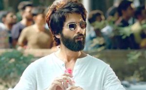 Shahid Kapoor Height Weight Age Girlfriend Wife Facts