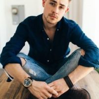Dacre_Montgomery_Personal_Details