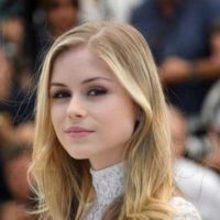 Erin-Moriarty-Height