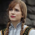 Elizabeth-Lail-Height