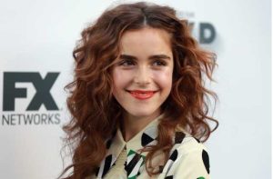 Kiernan Shipka Height Weight Body Stats Age Family Facts