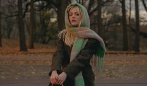 Emily Alyn Lind Height Weight Body Stats Age Family Facts
