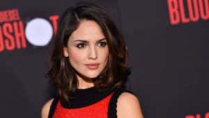 Eiza González Height Weight Body Stats Age Family Facts