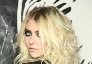 Taylor Momsen Height Weight Body Stats Age Family Facts