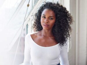 Deborah Ayorinde Height Weight Body Stats Age Family Facts