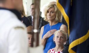 Carol Held Knight – Unknown Facts About Neil Armstrong’s Second Wife