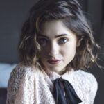 Natalia-Dyer-Height-Weight