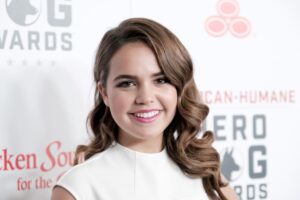 Bailee Madison Height Weight Body Stats Age Family Facts