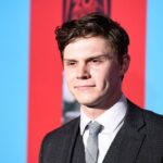 Evan-Peters-Height