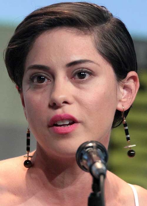Rosa_Salazar_by_Gage_Skidmore
