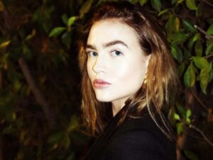 Maddie Hasson Height Weight Body Stats Age Family Facts