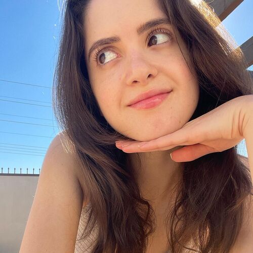 Laura-Marano-Dating