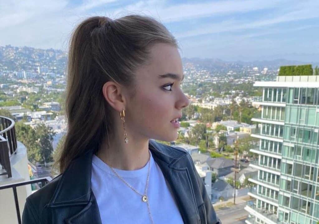 Isabella Sermon Height Weight Body Stats Age Family Facts, 42% OFF