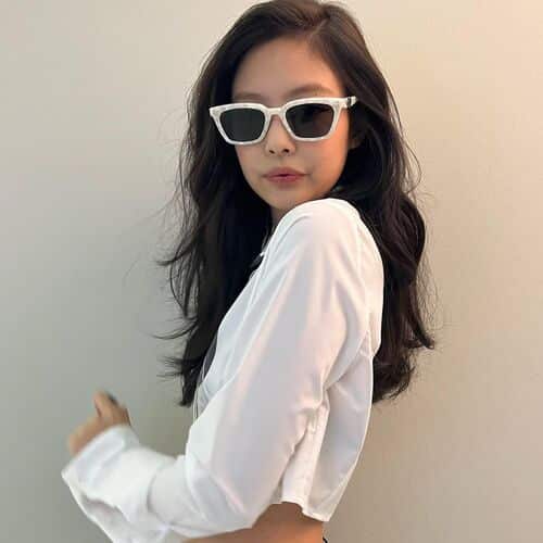 Jennie Kim Height Weight Body Stats Age Family Facts