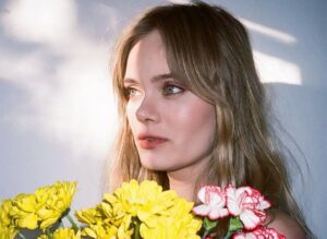 Sara Paxton Height Weight Body Stats Age Family Facts