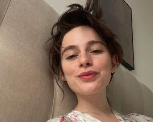 Sophia Anne Caruso Height Weight Body Stats Age Family Facts