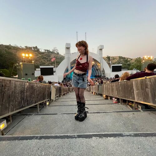 Farrah Mackenzie Height Weight Body Stats Biography Facts