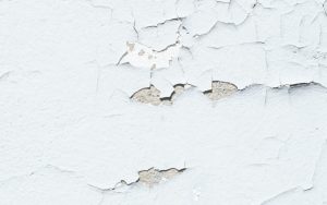 Does Spray Adhesive Damage Walls?