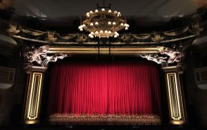 The Magic of Cinema: Unveiling an Immersive Theatre Experience