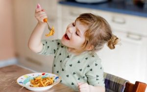 Navigating the Snack Time Maze: Best Choices for Your Baby