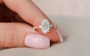 How Does Rare Carat Cater to First-Time Diamond Buyers?