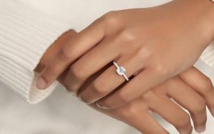 Is Navigating Rare Carat Simple for People New to Diamond Shopping?