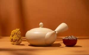 Craftsmanship Unleashed: Japanese Teaware Delights