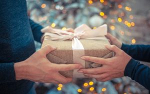 The Art of Gift-Giving in China: What to Bring and What to Avoid 