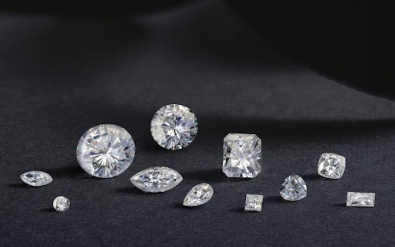 How to Negotiate the Price of a Diamond