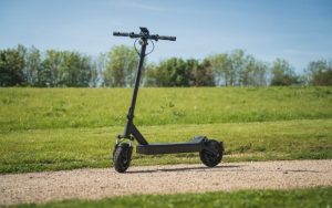 Maximize Your Commute Efficiency Using Long-Range Electric Scooters