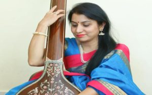 Online Hindustani Vocal Classes vs. Traditional Lessons: Which Is Right for You?