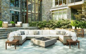 Choosing the Right Outdoor Setup for Comfort and Style
