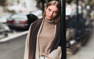 How to Style Cashmere Apparel for a Chic Look