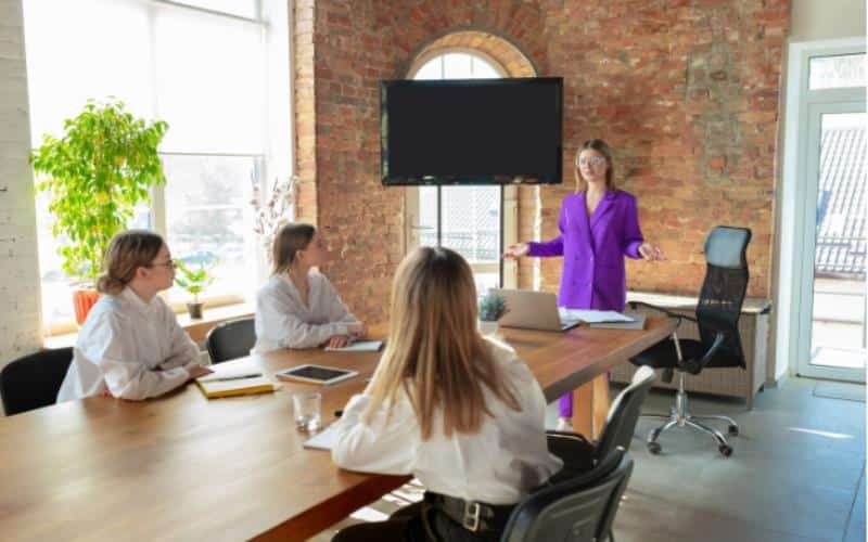 Top-Rated Meeting Rooms for Hire in Bangkok Vicinity