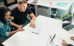 How Personal Injury Lawyers Handle Cases Involving Multiple Liable Parties