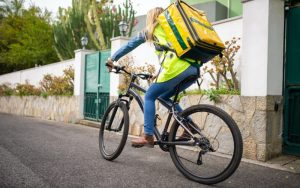 Why Businesses Are Switching to On-Demand Delivery Couriers