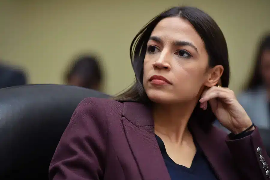 Alexandria Ocasio-Cortez Body Measurement Height Weight Shoe Size Facts