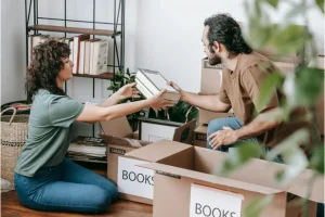 Decluttering vs. Cleaning: What Comes First?