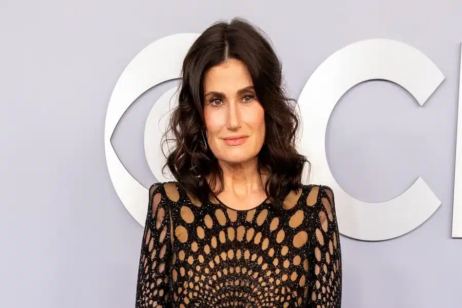 Idina Menzel Height