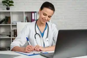 Online doctors vs Traditional doctors – What’s the difference?